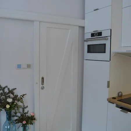 Biały Domek alpejski *